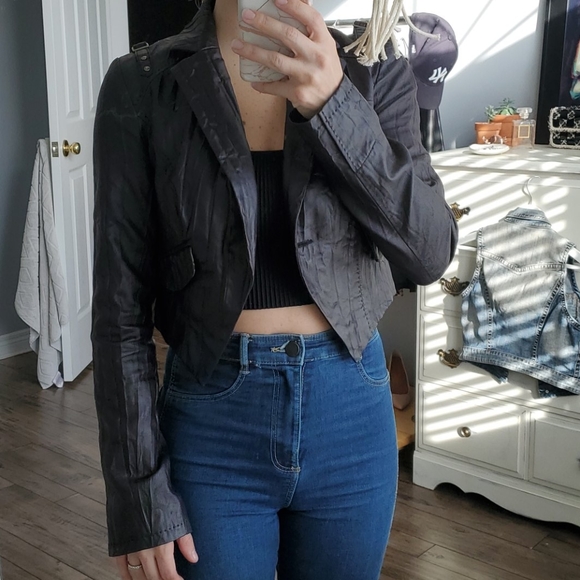 Guess faux leather crop jacket - Picture 5 of 5